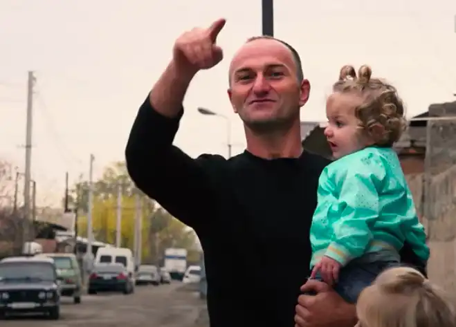  Շատ երեխաներ, հաւատք եւ  կամք. 10 Երեխաներու հայր՝ Վլատմիր Քեսապլեան (Տեսանիւթ) 