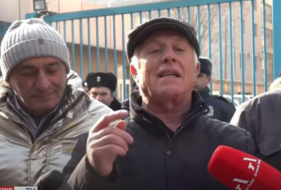 Արցախցիներ բողոքի նամակ յանձնեցին կառավարութեան  (Տեսանիւթ) 