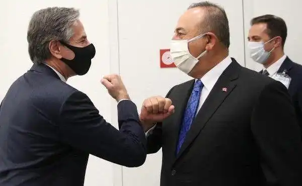 Պլինքըն ու Չաւուշօղլուն կը քննարկեն Հայաստանի եւ Ատրպէյճանի իրավիճակը