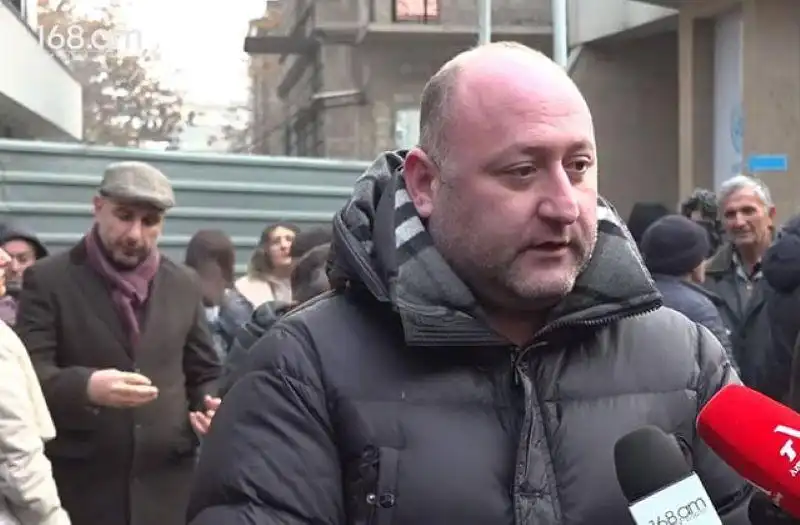 Ատրպէյճան ճանապարհին դիմաց ակնկալիքներ ունի. Միջազգայնագէտ 