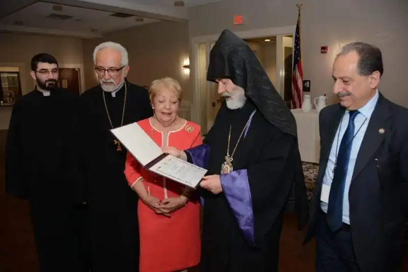 Ֆիլատելֆիա. Աստղիկ Գազանճեանի մահը