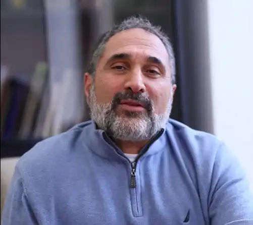  «Յաջողութեան գրաւականը  նաեւ Երեւանէն  դուրս գործելով է». Սեւան Գապաքեան