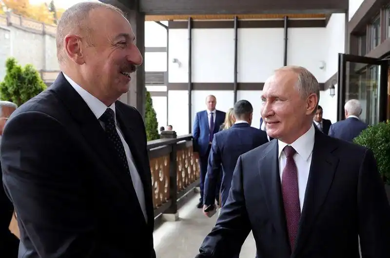 Փութին շնորհաւորած է Ալիեւը