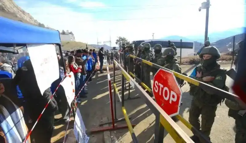 Հայաստանէն Արցախ ուղարկուած 10 թոն բեռը կը բաւարարէ 10 օրուան պահանջները 