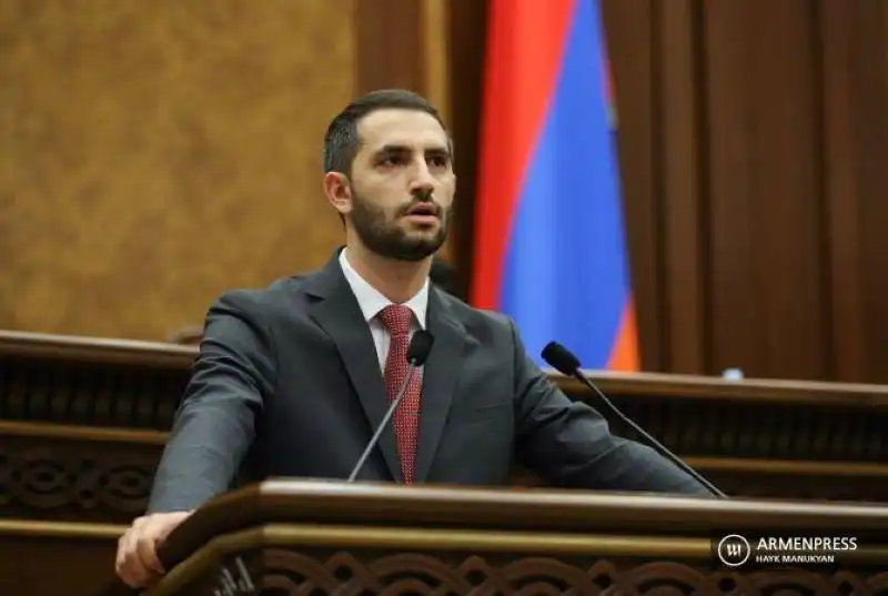 Արցախցիներու հարցը պէտք է լուծում ստանայ Պաքու-Ստեփանակերտ բանակցութեան միջոցով. Ռուբինեան