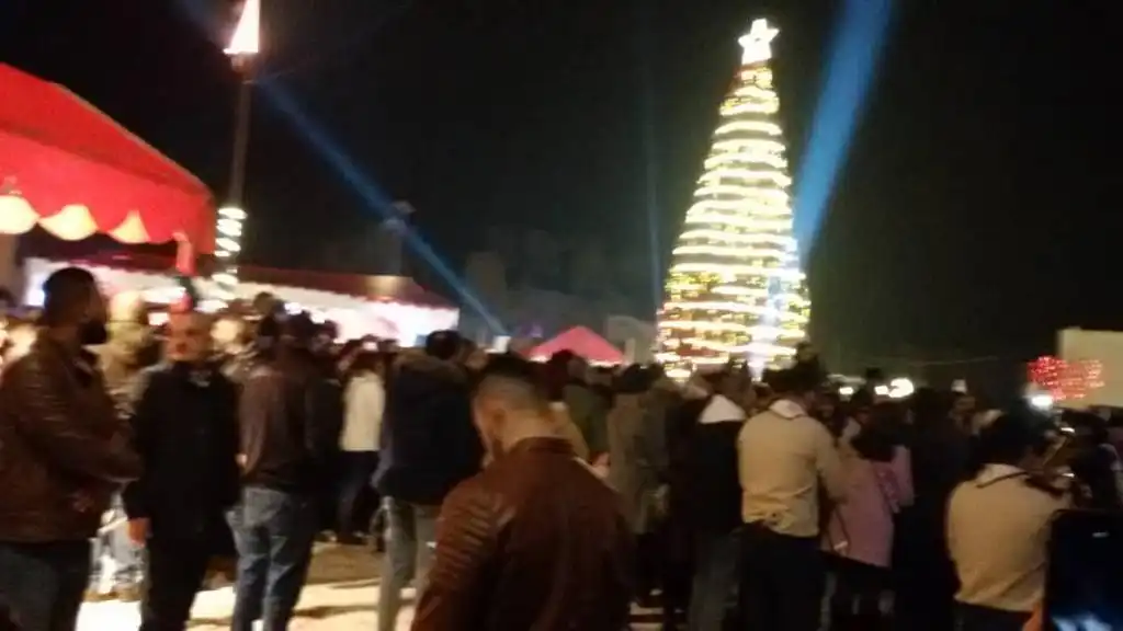   Հալէպ. 2012-էն ի վեր առաջին անգամ ըլլալով պատմական «Սահաթ ալ հաթապ» հրապարակը տօնական մթնոլորտի մէջ (Լուսանկարներ) 
