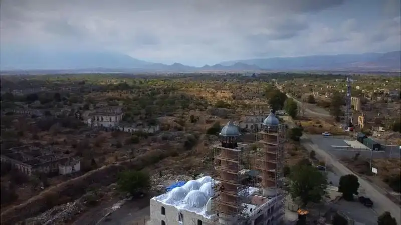 «Մեծ Թաղեր»ը  աւերածութեան կ՚ենթարկուի.BBC-ի բացայայտումը (Լուսանկարներ)