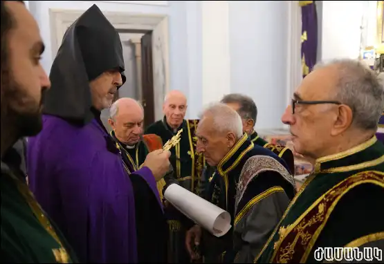   Պոլսոյ մէջ. Մեծարուած է եկեղեցւոյ նուիրեալ, շարականագէտ՝ Նշան սրկ. Չալկըճեանը 