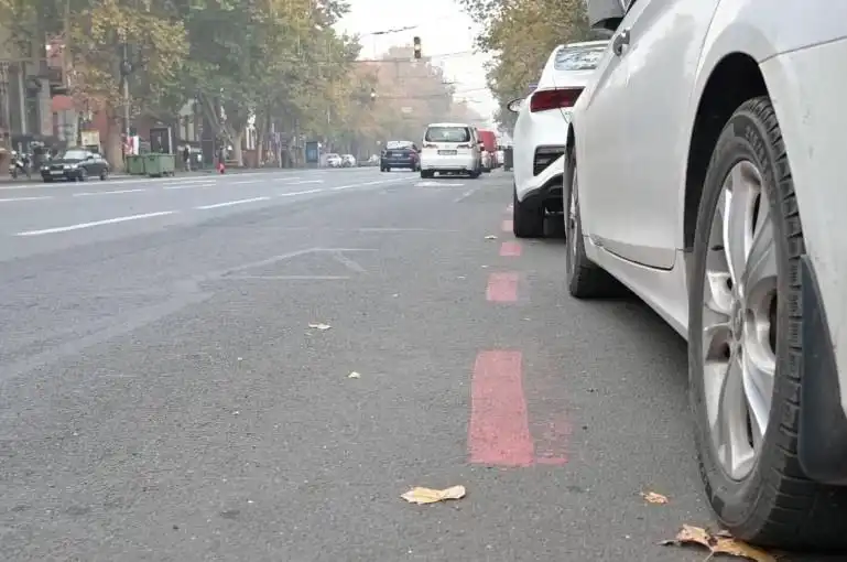 Երեւանի մէջ կայանումը թանկ հաճոյք. «Կարմիր գծեր»ու տարեվճարը 160 հազար հայկական դրամ