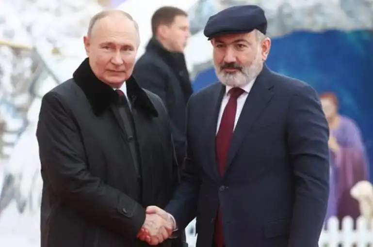 Փաշինեան եւ Փութին զրուցած են
