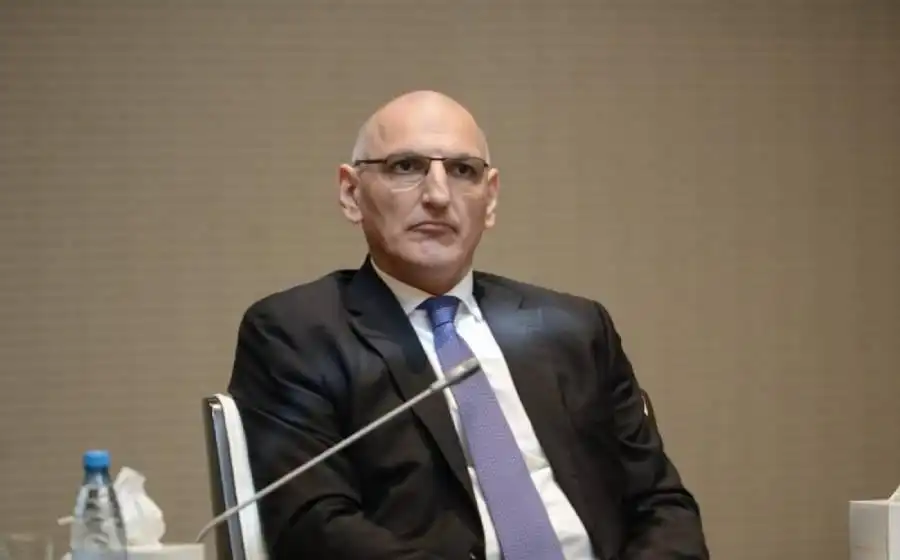 Փարիզի կողմէ Երեւանին զէնքի մատակարարումը «արհեստականօրէն կը ձգձգէ» Հայաստանի եւ Ատրպէյճանի միջեւ խաղաղութեան հասնելու հեռանկարները. Ալիեւի ներկայացուցիչ