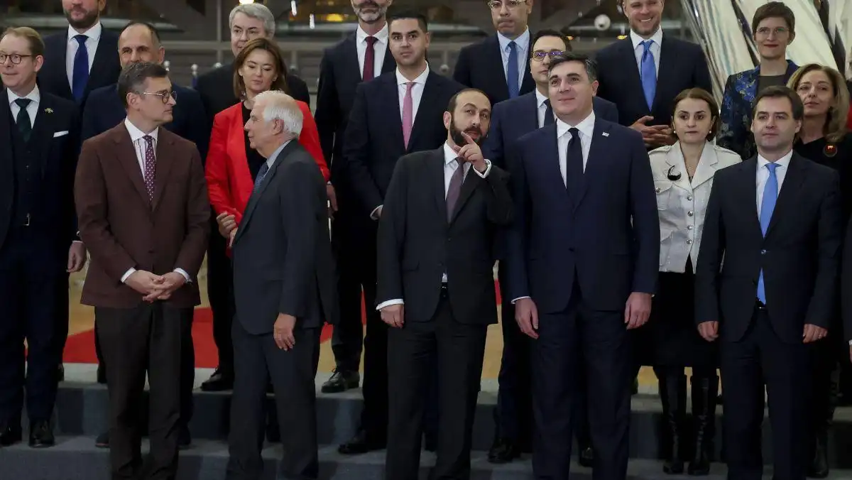 Սա պատմական օր է եւրոպական ընտանիքին համար․ Արարատ Միրզոյեանը շնորհաւորած է Վրաստանը, Ուքրանիան եւ Մոլտովիան