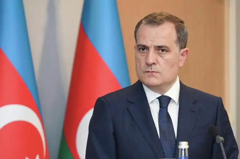 Ատրպէյճանը շահագրգիռ կողմ է տարածաշրջանին մէջ խաղաղութեան եւ կայունութեան հաստատման հարցով․ Պայրամովը՝ Ատրպէյճանի մէջ ԱՄՆ դեսպանին