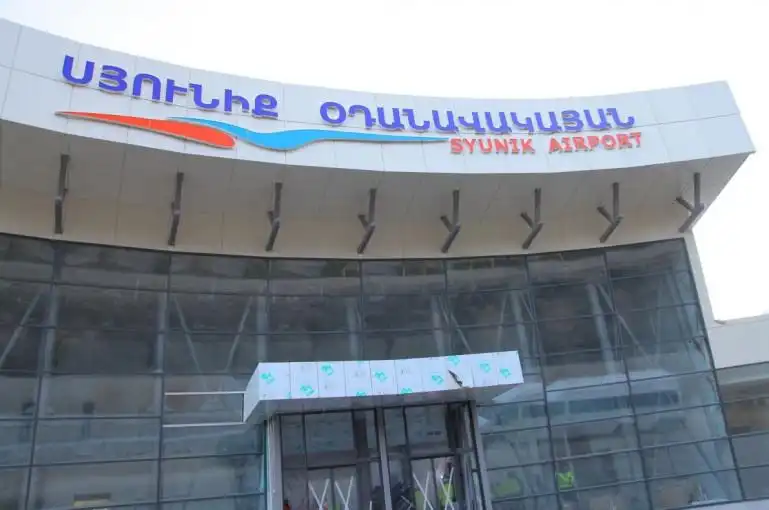 Յաջորդ տարի «Սիւնիք» օդակայանին մէջ նոր սարքաւորումներ պիտի գործարկուին, չեղարկումները պիտի նուազին․ նախարար
