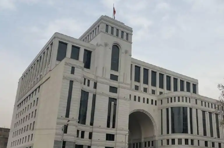 Երեւանը ստացած է խաղաղութեան պայմանագրի բնագրի շուրջ Պաքուի առաջարկները․ ԱԳՆ