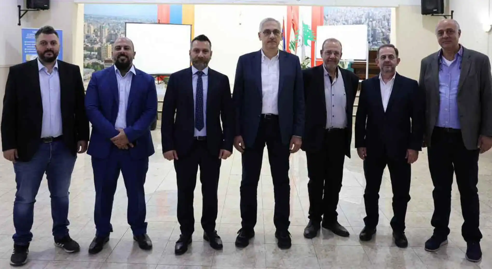  Երիտասարդ ղեկավարութինը. Յիշեցում ՝«Պերլինեան պատ»ի փլուզման մասին 