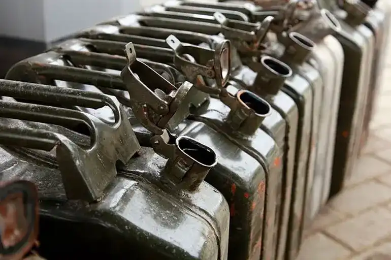 ՊՆ պաշտօնատար անձինք զօրամասէն վառելիք յափշտակած են․ անոնց նկատմամբ մեղադրանք ներկայացուած է