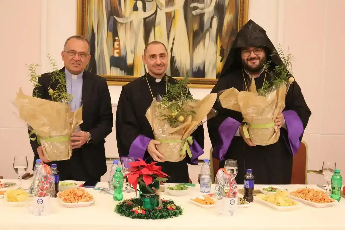 Պէյրութ. Մեծ շուքով տեղի ունեցած է Գարակէօզեան Հիմնարկութեան «Կանանց Հզօրացման Ծրագիր»ի Ամանորի միջոցառումը 