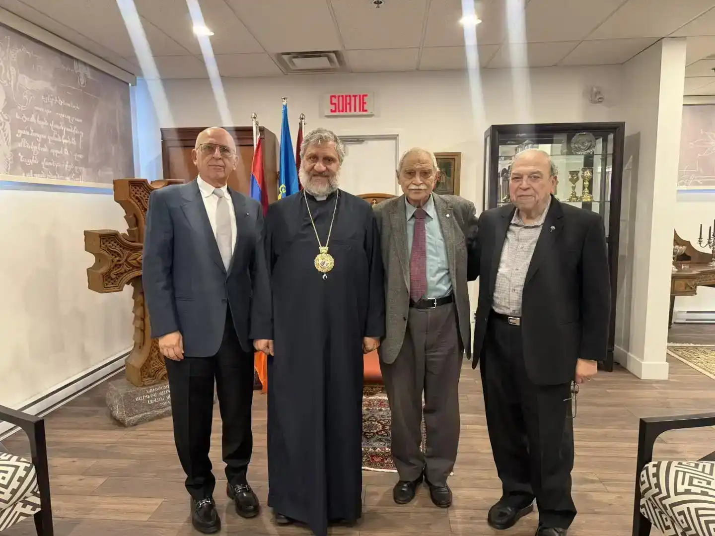 Գանատա. Միջին Արեւելքի Եկեղեցիներու Խորհուրդի պատուիրակութեան այցը՝ Գերշ. Տ. Բաբգէն արք. Չարեանին