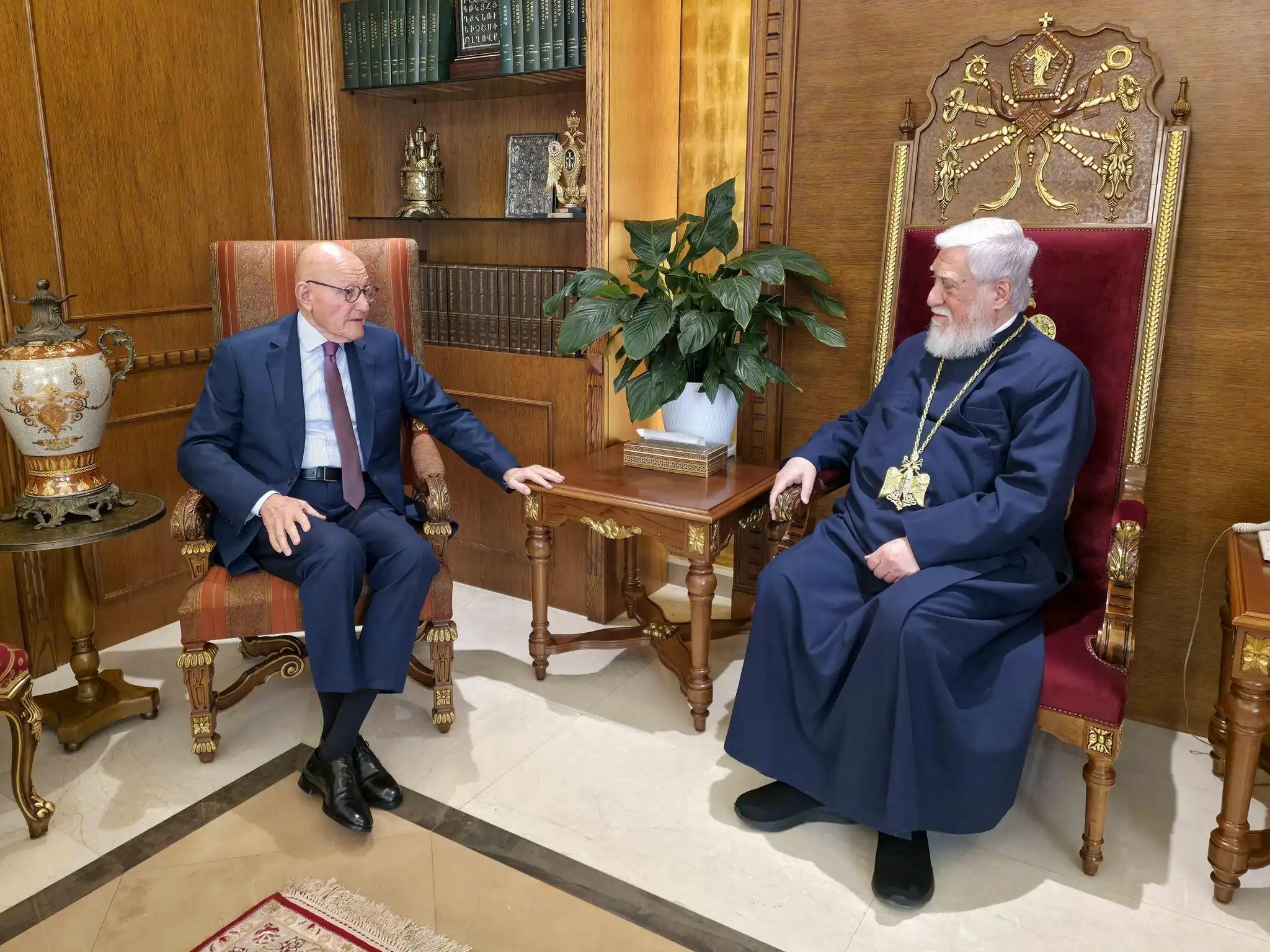 Նախկին Վարչապետը՝  Ն.Ս.Օ.Տ.Տ. Արամ Ա. Վեհափառին հիւր 