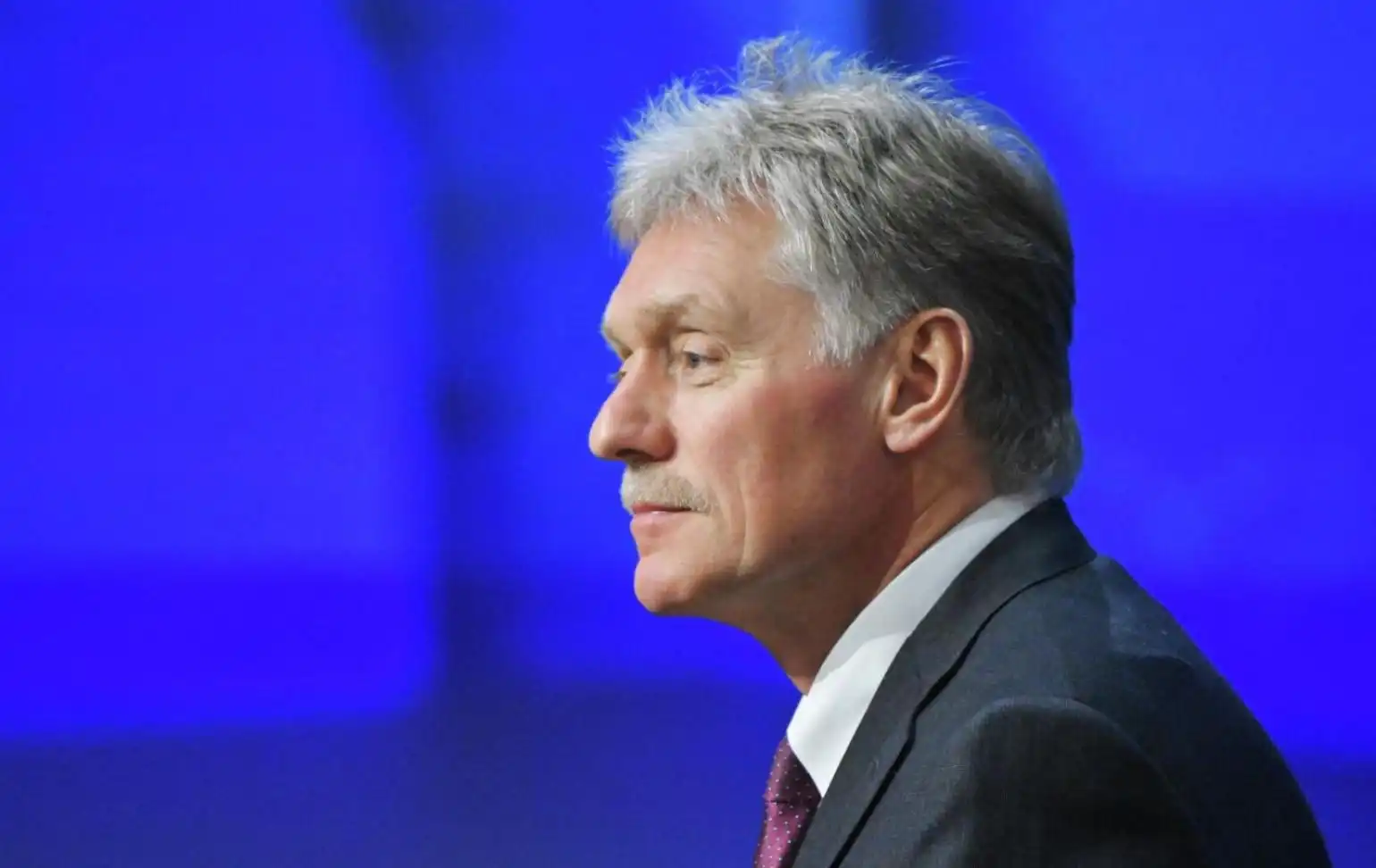 Փութինի եւ Թրամփի միջեւ հեռախօսազրոյցը պիտի կայանայ շատ շուտով. Փեսքով