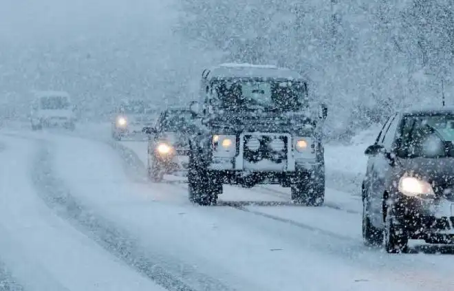Հայաստանի  14 շրջաններու մէջ ձիւնաթափ է