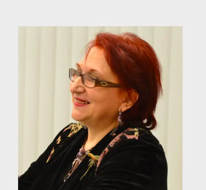 Կին՝ Ատեան եւ Մատեան