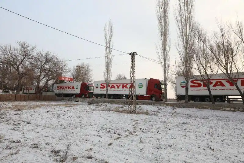 Երկրաշարժին, մարդկայնութեան, ցաւին եւ հողին մասին