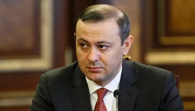 Հայաստան պիտի չմասնակցի Լաչինի  միջանցքի  բացման շուրջ բանակցութիւններուն