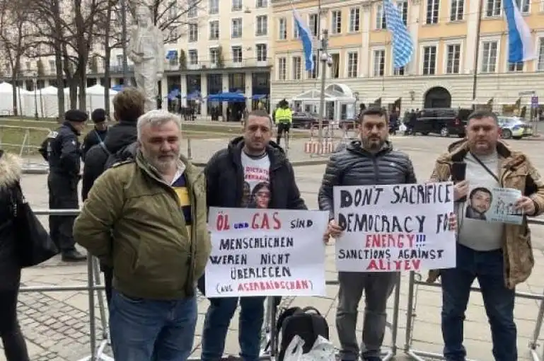 Ալիեւի դէմ ցոյց՝ Միւնիխի մէջ   