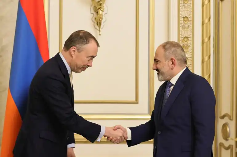 Թոյվօ Քլաար ընդունուեցաւ Փաշինեանի կողմէ