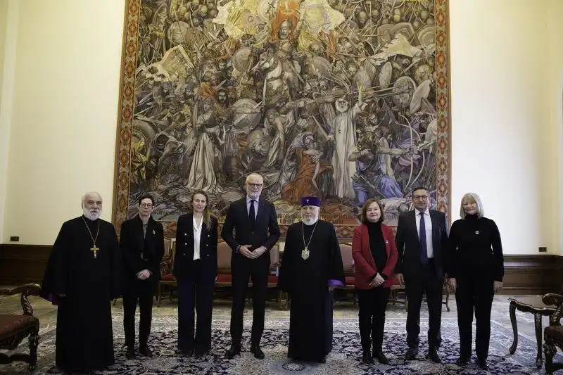 Ամենայն Հայոց Կաթողիկոսն ընդունեց Ֆրանսայի նախկին վարչապետ Էտուարտ Ֆիլիփը