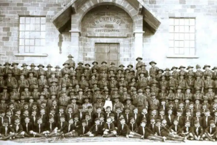 Մելգոնեան բարերարներու տօնը. Մելգոնեան կրթական հաստատութեան 100-ամեակին ընդառաջ