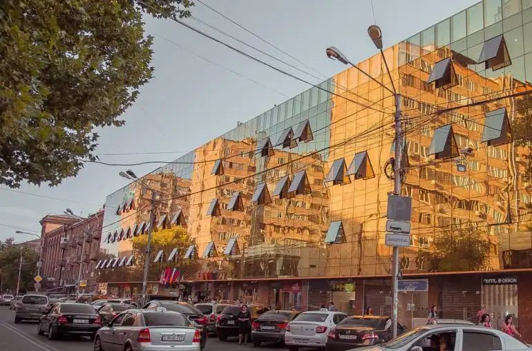 Երեւանի ոսկիի գլխաւոր շուկան` «Ոսկու աշխարհ»ը որոշ ժամանակով փակ պիտի մնայ 