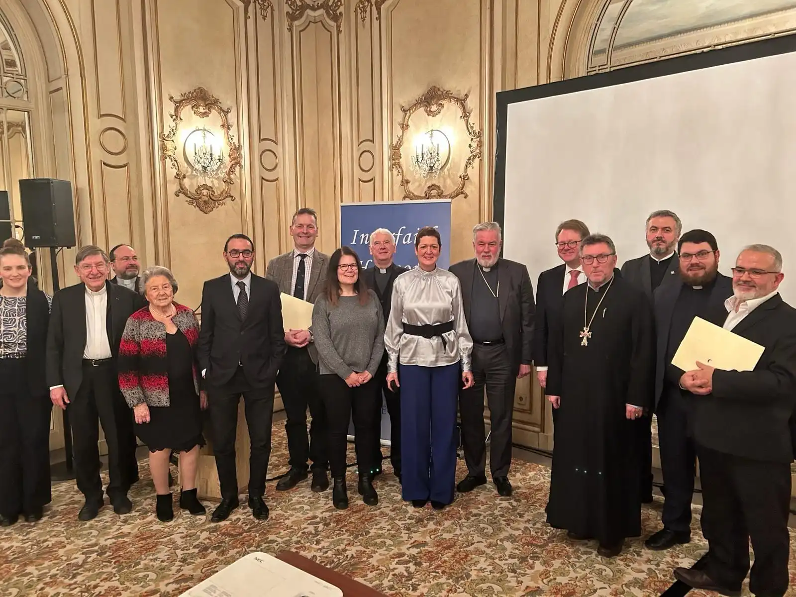 Պրիւքսէլի մէջ. Արցախի հարցը ներկայացուցած է «Կրօններու ներդաշնակութեան» հանդիպման ծիրէն ներս. Խօսք առած է Հոգշ. Տ. Զատիկ ծ. վրդ. Աւետիքեան 