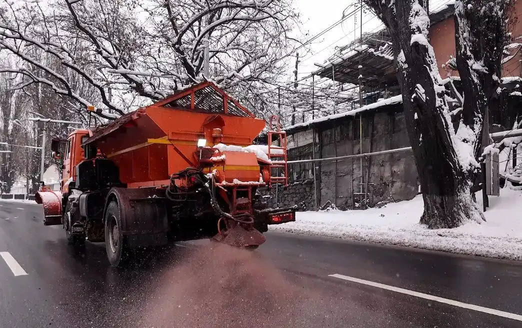 Մայրաքաղաքի մէջ կը շարունակուին ձնամաքրման աշխատանքները