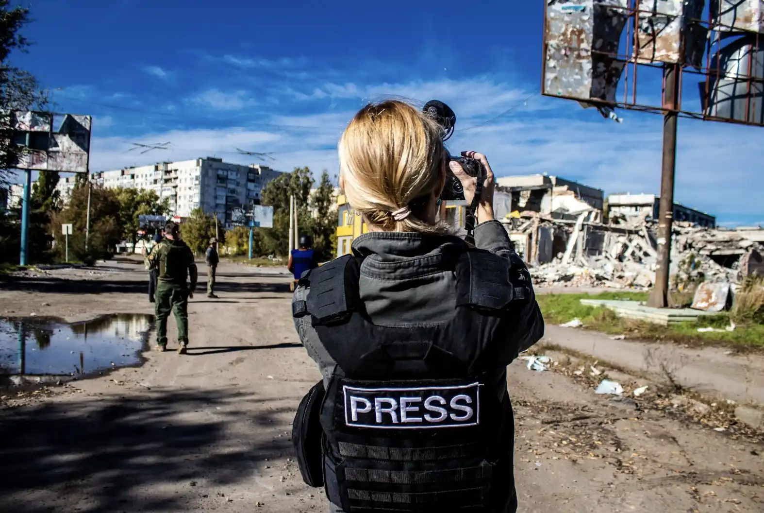 Լրագրողներու պաշտպանութեան կոմիտէն յայտնած է աշխարհի մէջ նախորդ տարի մրցանշային թիւով լրագրողներու սպանութեան  մասին