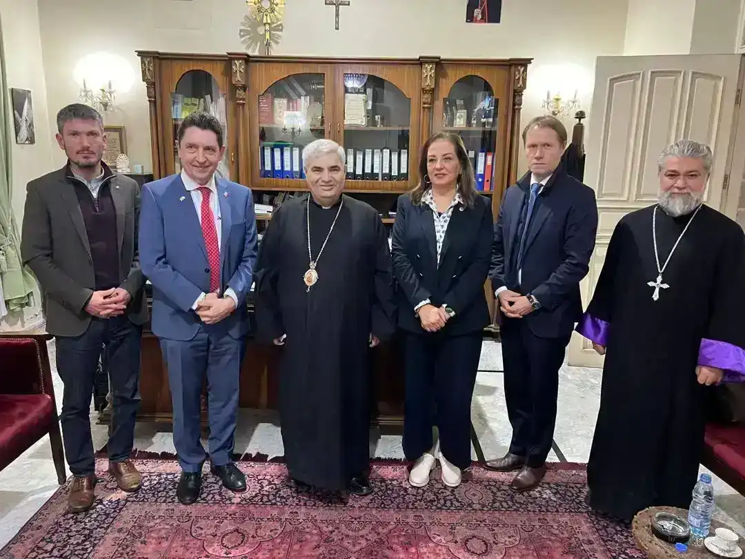 Դամասկոս.  Հայ Կաթողիկէ Առաջնորդ  Արհի. Հ, Գէորգ եպս. Ասատուրեան ընդունած է ֆրանսացի բարձրաստիճան պատուիրակութիւն մը 