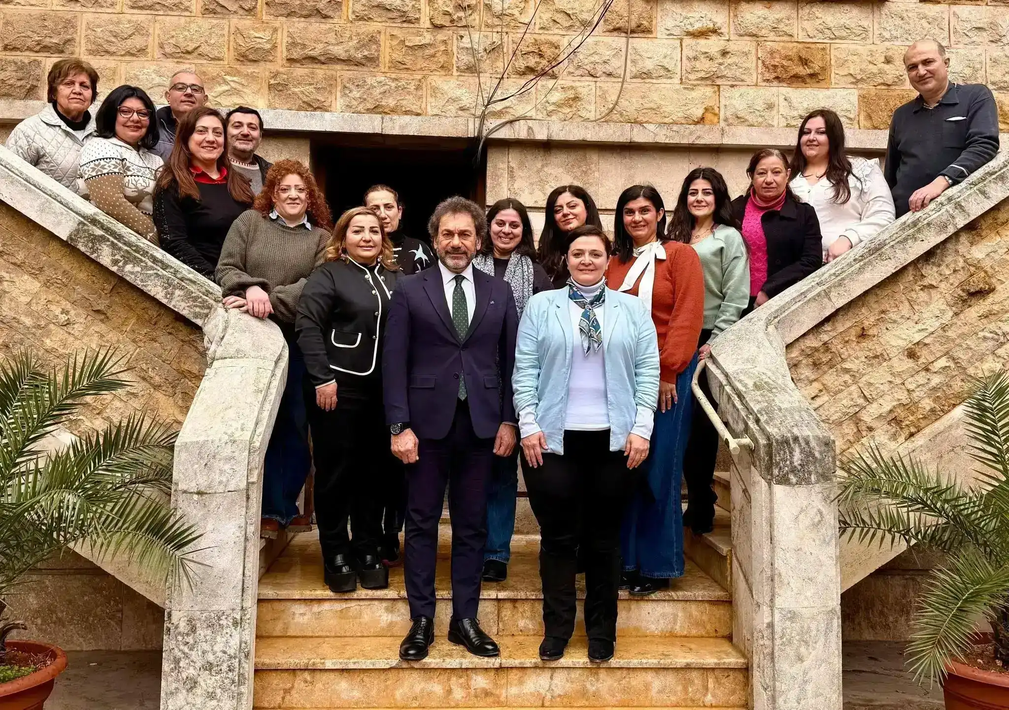 Վեր. Դոկտ. Յարութիւն Սելիմեան պատուիրակութեան մը գլխուն այցելած է Հալէպի «Ճինիշեան հիմնարկ»        