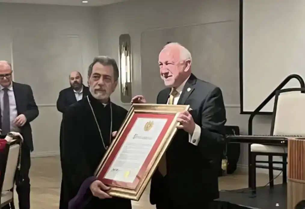 Ֆրեզնօ. Նշուած է Թեմակալ Առաջնորդի եպիսկոպոսական ծառայութեան 35-րդ տարեդարձը          