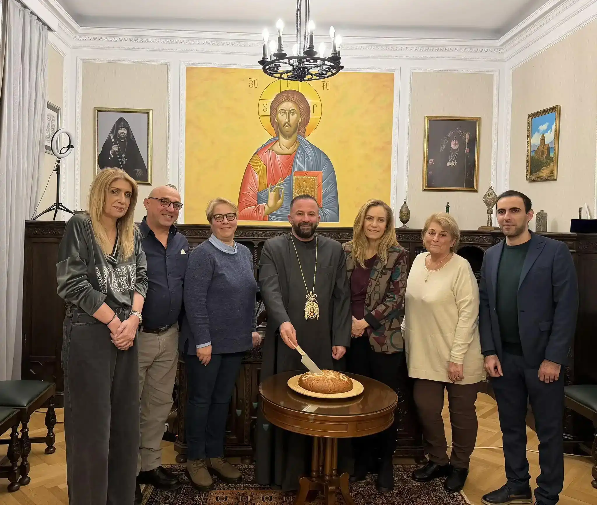 Աթէնք. Գերշ. Տ. Խորէն եպս. Նախագահեց Թեմական Անդրանիկ Ժողովին 