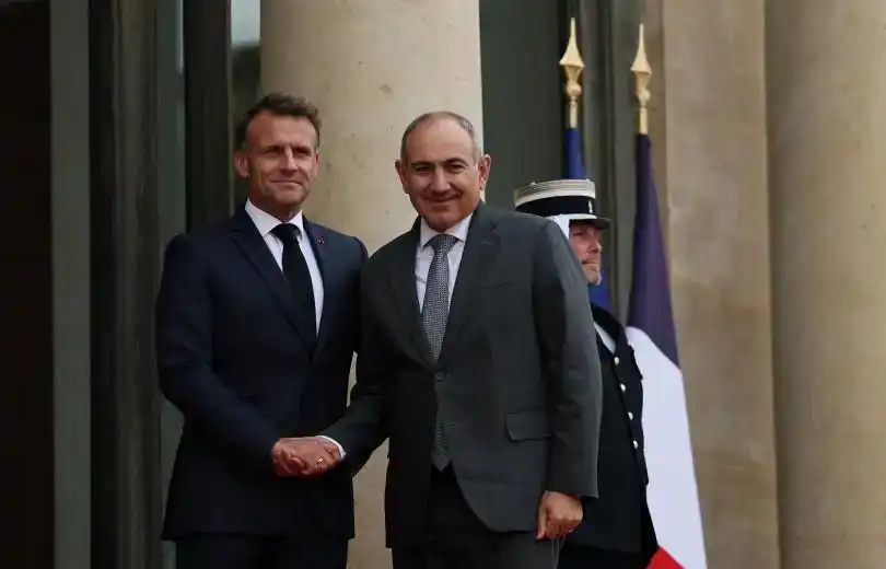 Մաքրոն Հայաստան պիտի այցելէ 