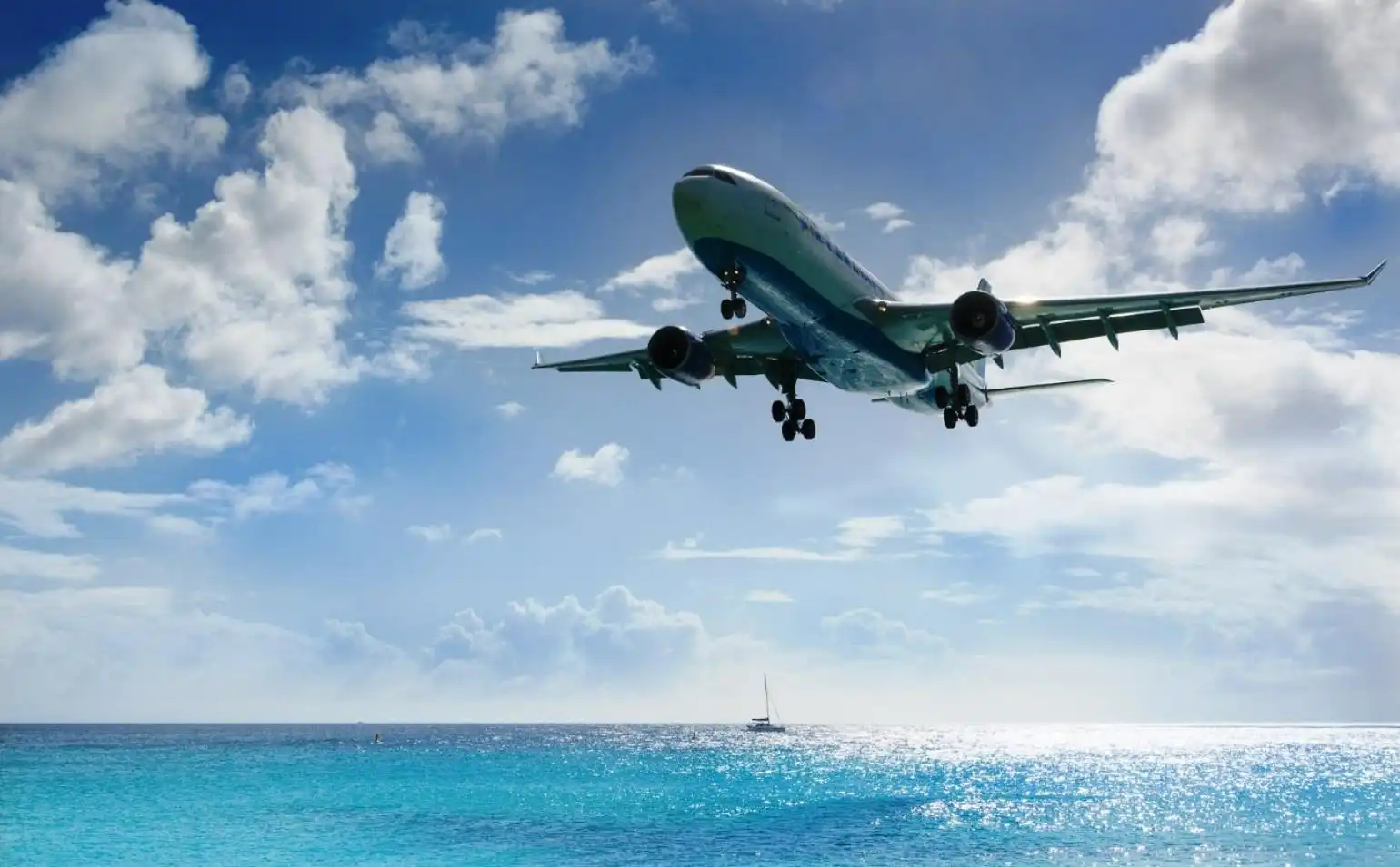 Իրան փակած է Ատրպէյճանի հետ սահմանի երկայնքով օդային տարածքը