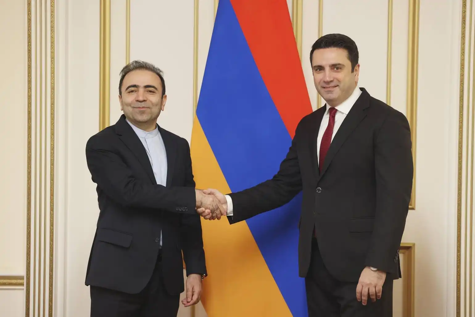 Ալեն Սիմոնեան-դեսպան Շիրղոլամի հանդիպած են.  Քննարկուած են շրջանային հարցեր