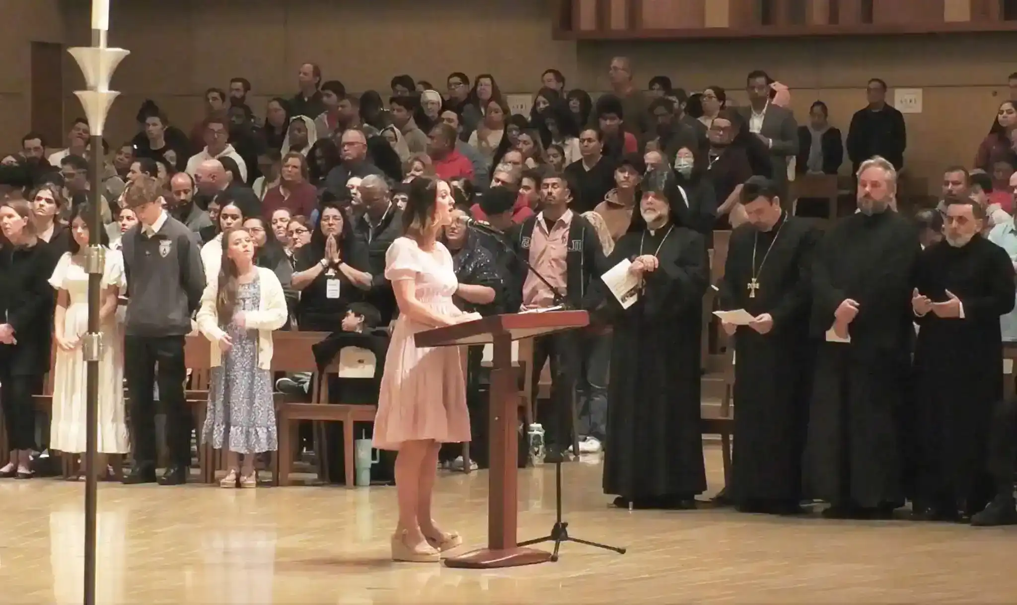 Սրբազան Հայրը ներկայ գտնուեցաւ տարբեր պատճառներով աշխարհ չեկած մանուկներու հոգեհանգիստին 