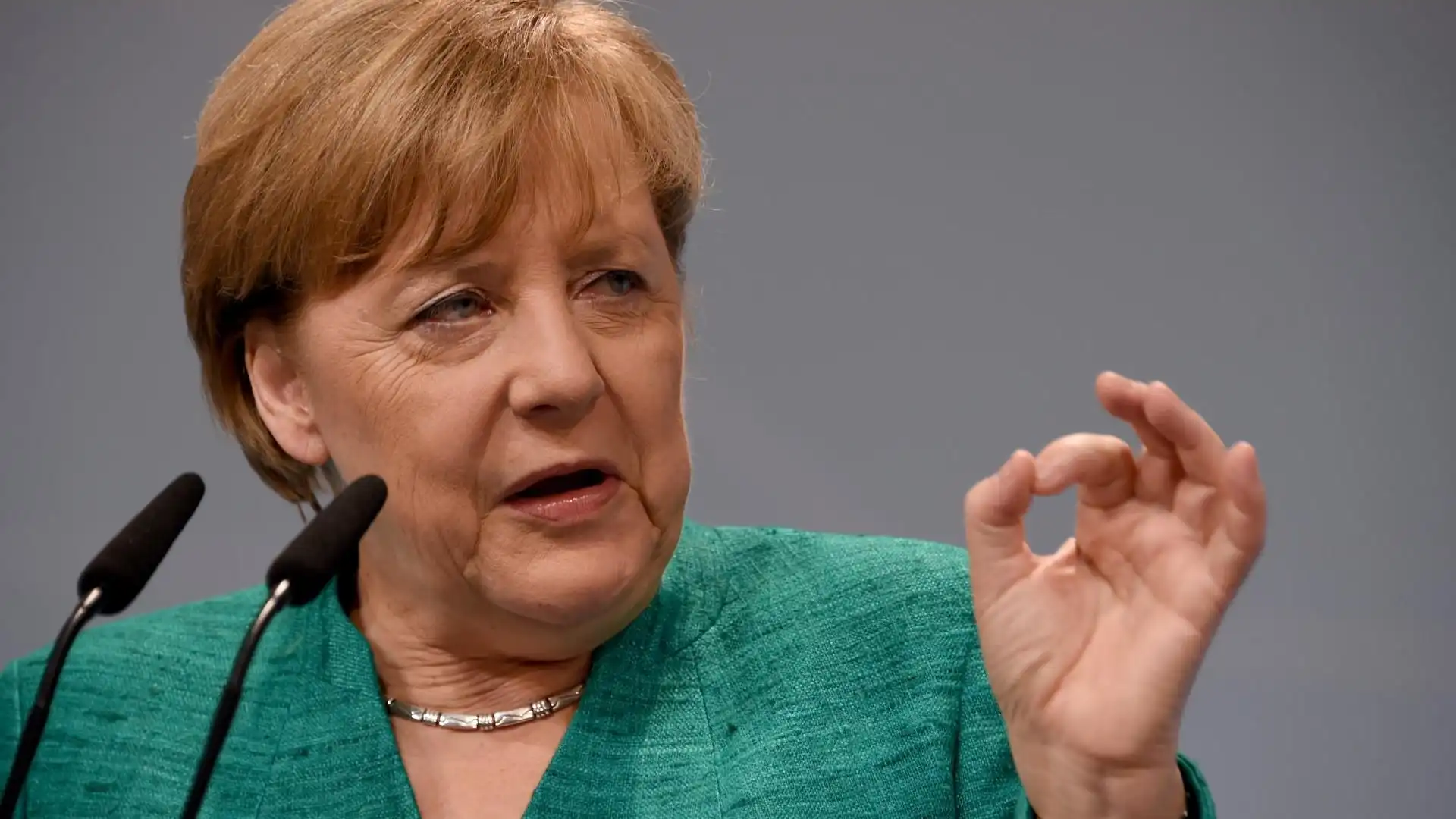 Մերքելին նոր աշխատա՞նք