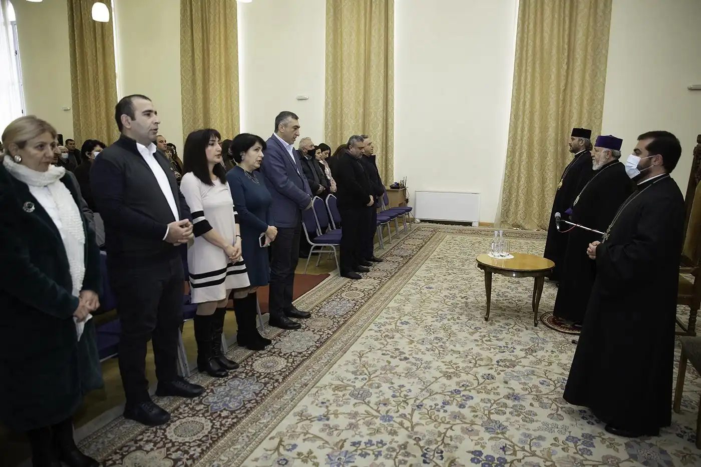 Ամենայն Հայոց Կաթողիկոսը շնորհաւորեց Մայր Աթոռի պաշտօնէութեանը