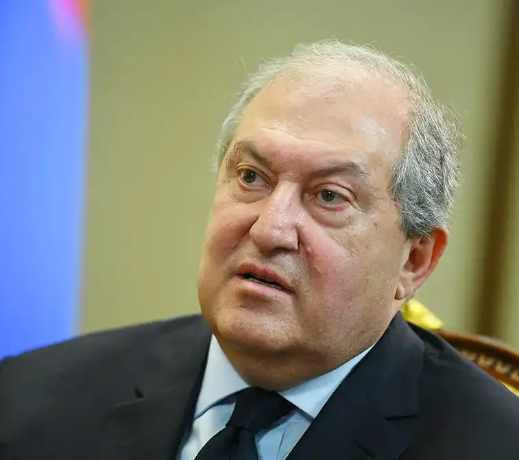  Հայաստանի նախագահ Արմէն Սարգսեան  հրաժարեցաւ 