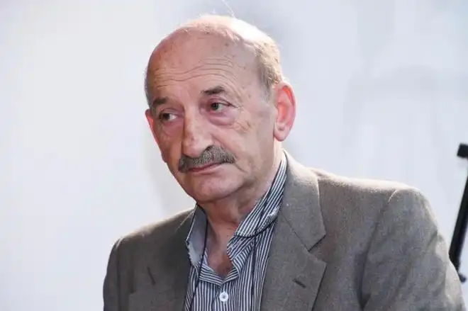   Սուրբ Ծնունդի Խթումը եւ Ղըդդամի Խիթամը 