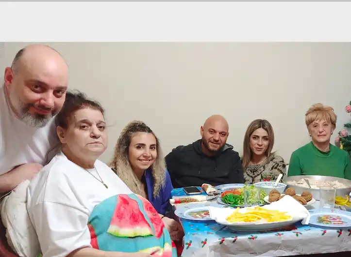 «Ամէնէն սուղ բառը մամա բառն է, անուշիկ մամա». Գէորգ Տաղլեան (Լուսանկար)